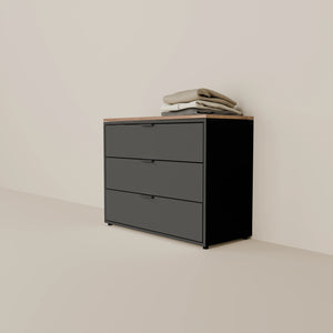 LIV – Chest of drawers